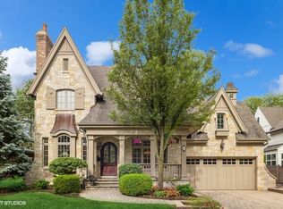 22 N Quincy St, Hinsdale, IL 60521