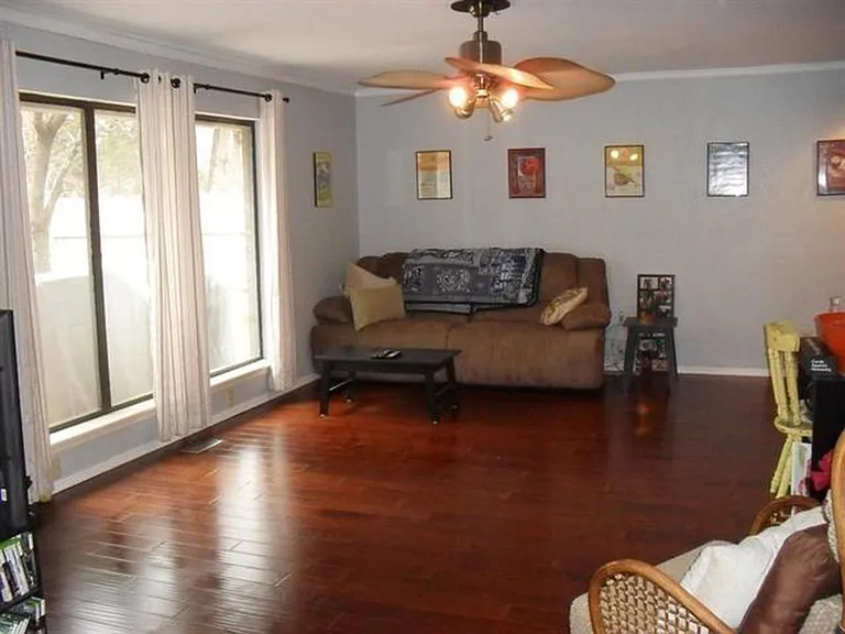 4107 Country Club Dr — Photo 10