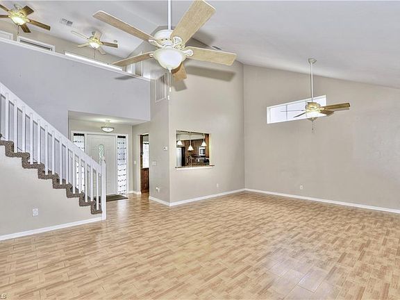 4th image of 15282 Cricket Ln