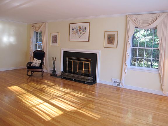 4th image of 55 Edmunds Rd