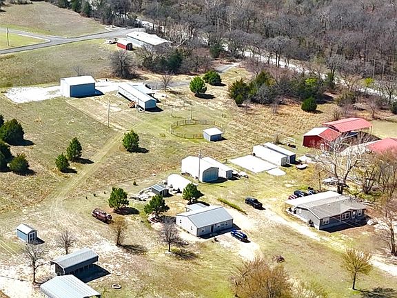 3rd image of 28 E 1170th Rd