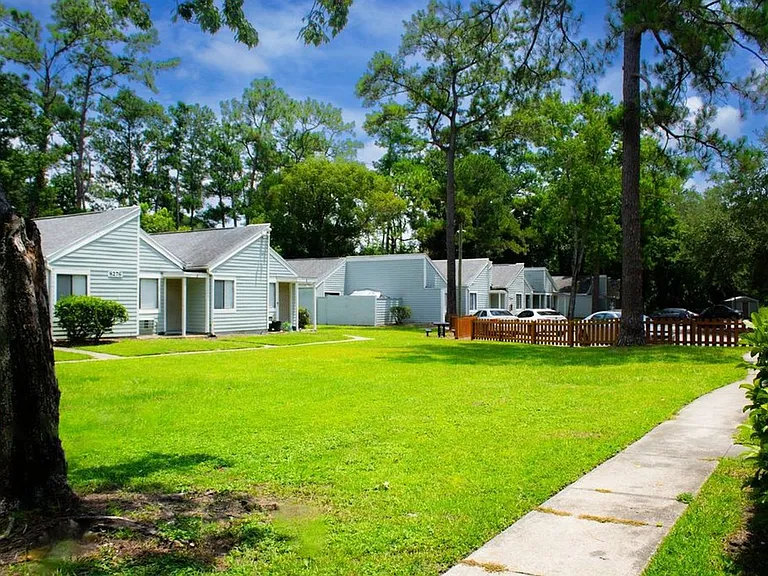 Welcome to Villa Pines at Baymeadows! — Photo 21