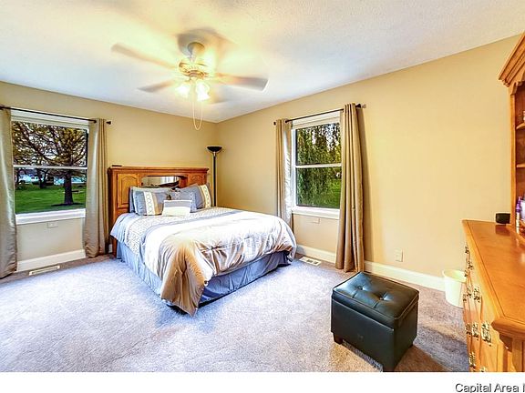5th image of 30513 Abby Ln