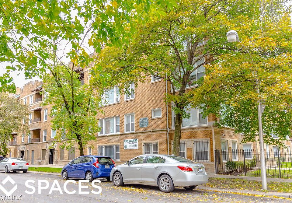 2nd image of 7445 N Greenview Ave #7451-113