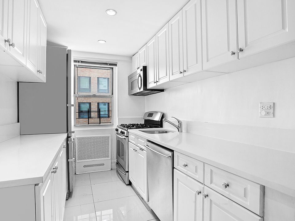 1st image of 301 E 66th St #5DD