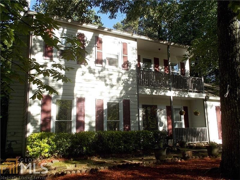 1st image of 501 River Pl