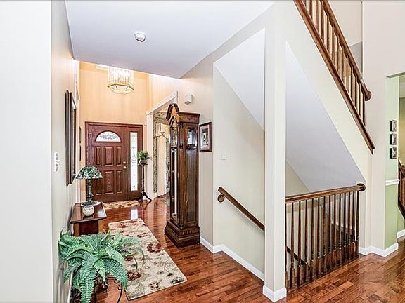 5th image of 16331 Lakeshore Terrace Ct