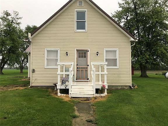 3rd image of 828 County Road 1200 N #N