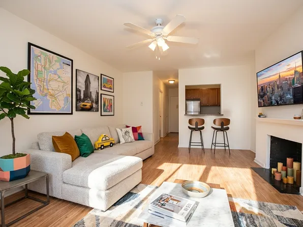 319 6th Ave, New York, NY