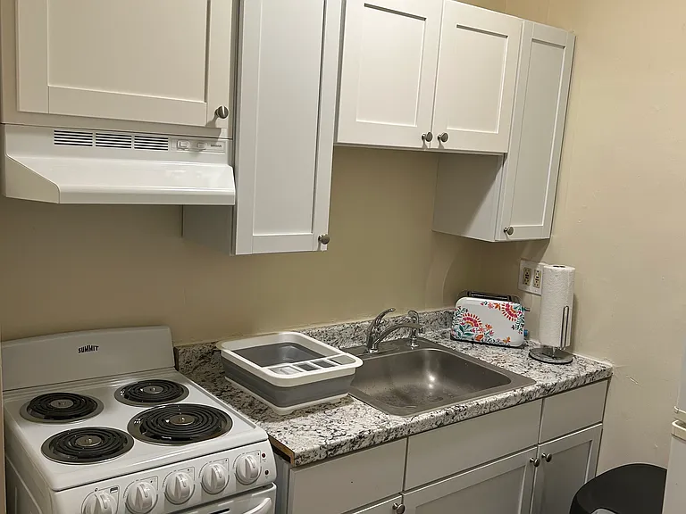 2703 N Calvert St #1 — Photo 11