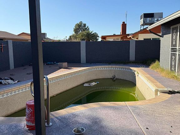 4th image of 7301 W SWEETWATER Avenue