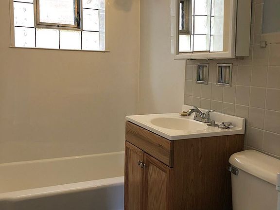 2nd image of 3049 S Harlem Ave APT 1E