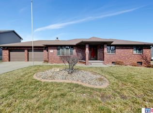 7730 Huntington Ave, Lincoln, NE 68507