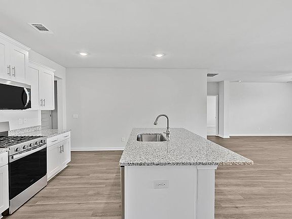 5th image of 1118 Adirondac Way