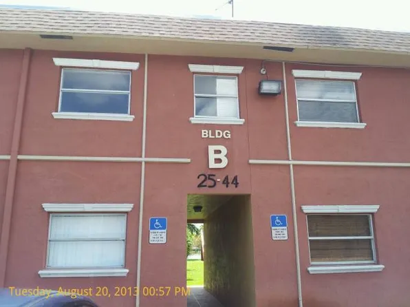 101 NE 41st St #28B, Oakland Park, FL 33334