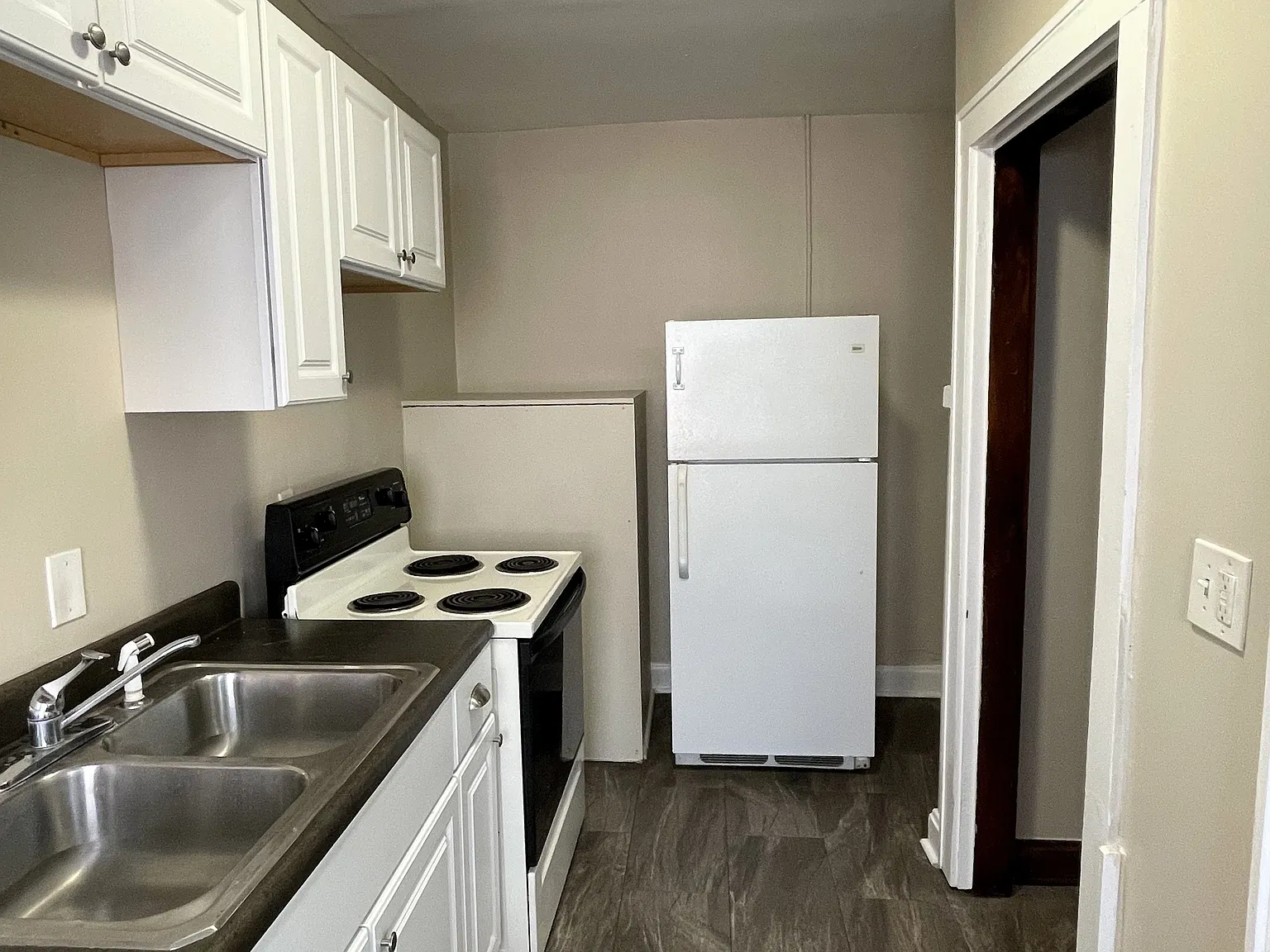 Studio, 532 sqft, $800 — Photo 3
