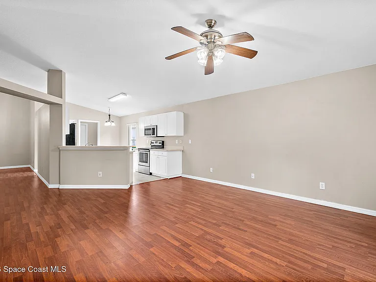 2467 Deercroft Dr — Photo 21