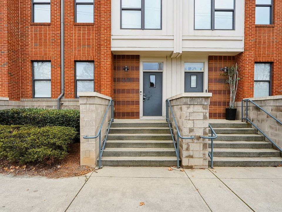 1st image of 440 N McDowell St