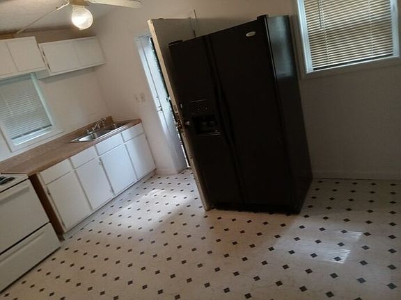 4th image of 1437 S Indian Creek Dr Unit B