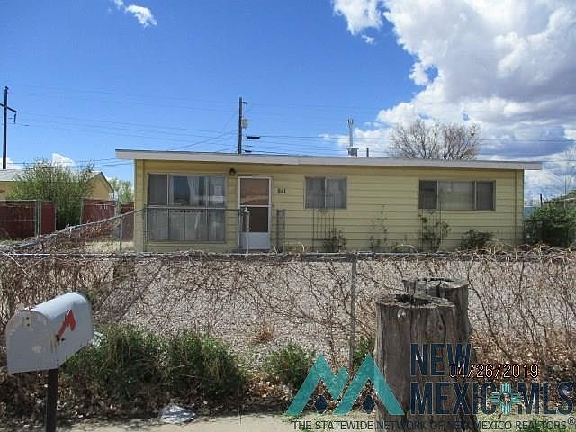 1st image of 841 N Austin Ave