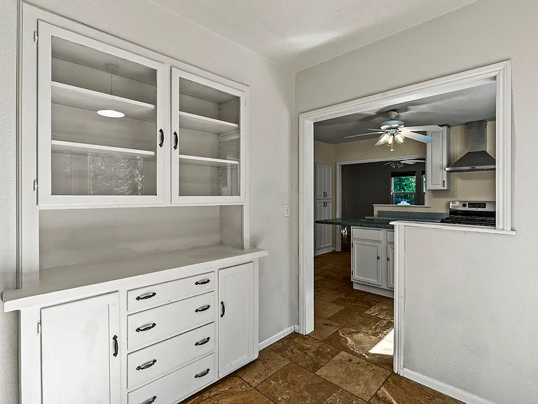 11 Lukens Pl — Photo 8