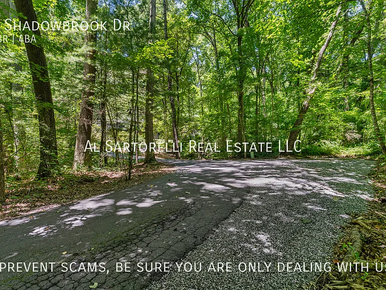 9 Shadowbrook Dr — Photo 41