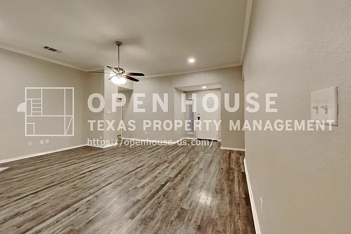 3 bed, 2.0 bath, 1726 sqft, $2,290 — Photo 4