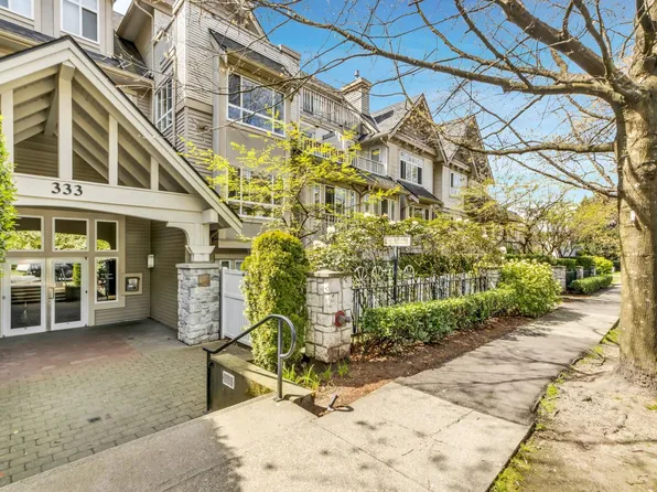 333 E 1st St #208, North Vancouver, BC V7L 4W9