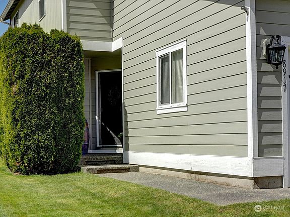 3rd image of 8917 160th Street Ct E