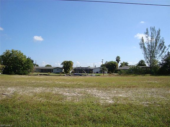 2nd image of 4621 SW 11th Ave