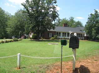 300 Mae Miller Rd, Chesnee, SC 29323