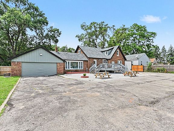 5th image of 15257 State St