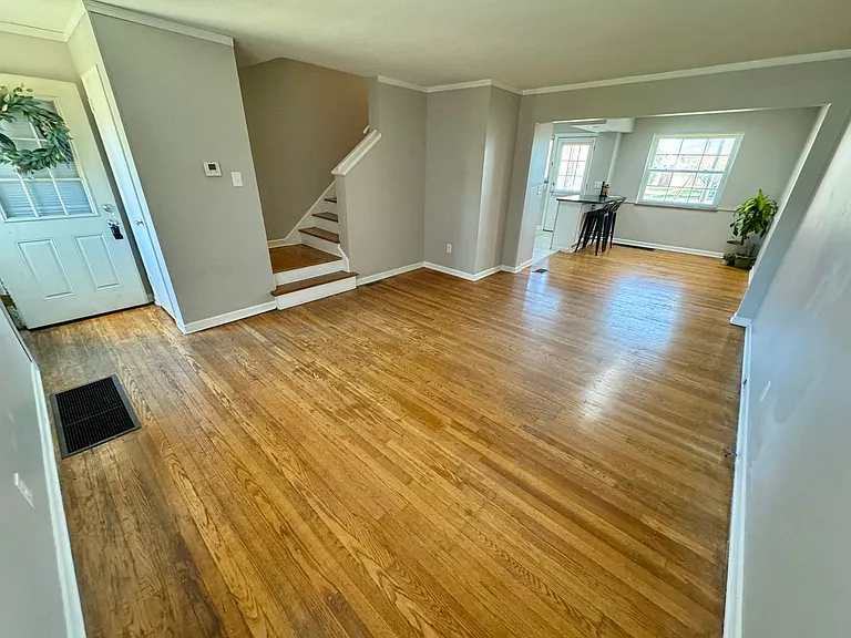 1139B Sells Ave — Photo 2