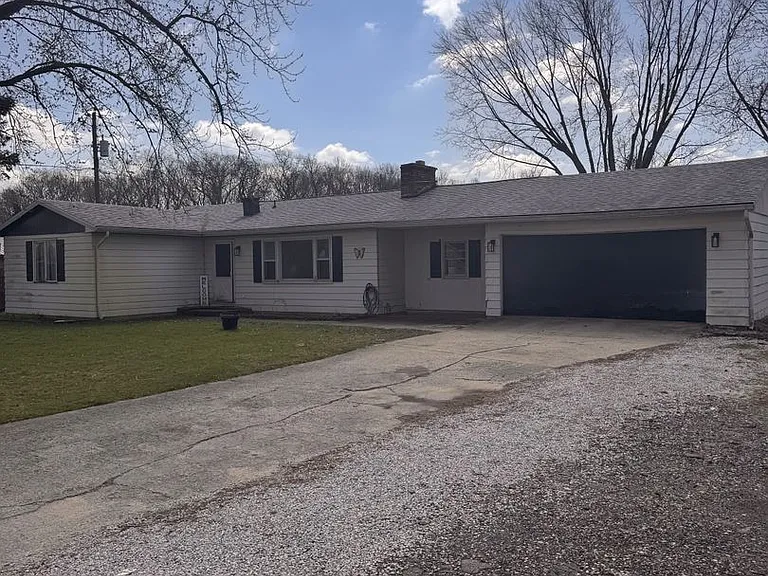 10042 Helena Dr — Photo 2