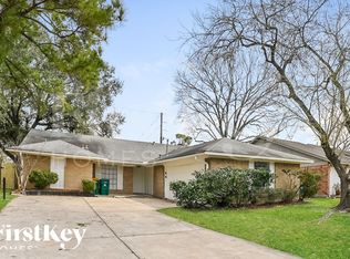 8222 Streamside Dr, Houston, TX 77088