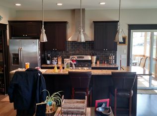 613 Majestic Oak Rdg, Solon, IA 52333