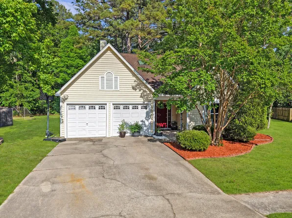 206 Challis Ct, Goose Creek, SC 29445