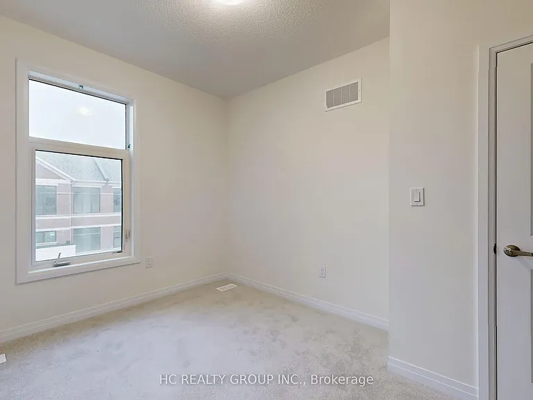 28 Millman Ln — Photo 25
