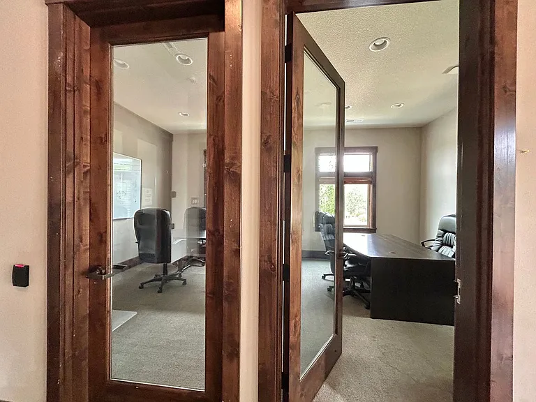 7211 NW Eleanor Ave — Photo 67