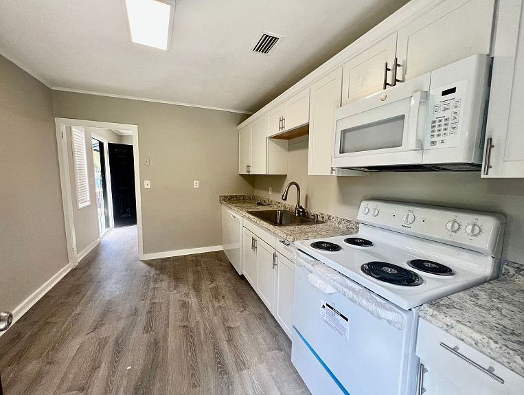 1st image of 6369 Lamar Dr