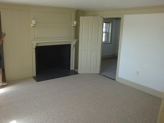 3rd image of 11 Hodges Ct APT 3L