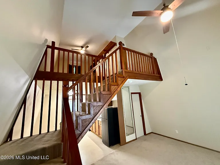 9907 Cedarcliff Dr — Photo 7