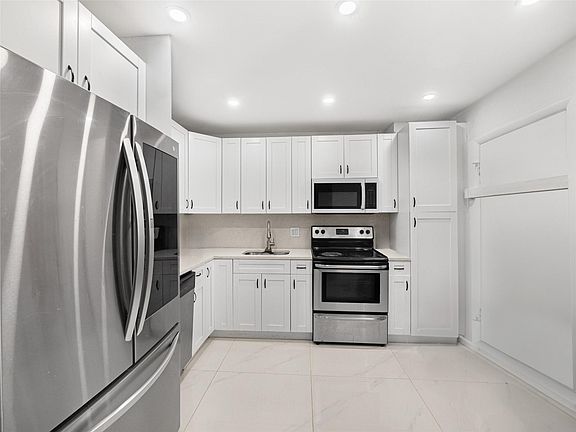 3rd image of 5961 N Falls Circle Drive #403