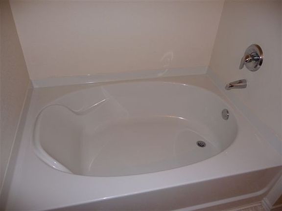 5th image of 9100 Garden Springs Dr