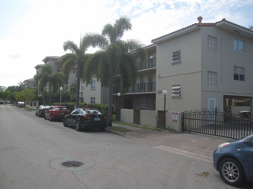 1st image of 318 Majorca Ave APT 302