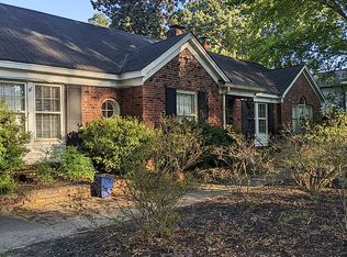 330 Colonial Rd, Memphis, TN 38117