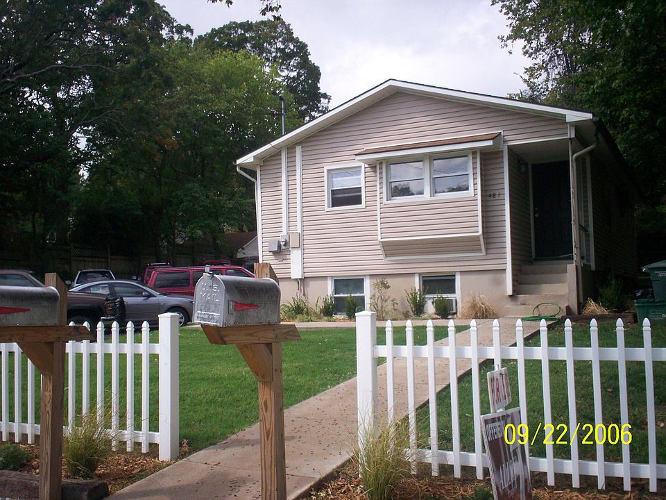1st image of 481 N Gregg Ave