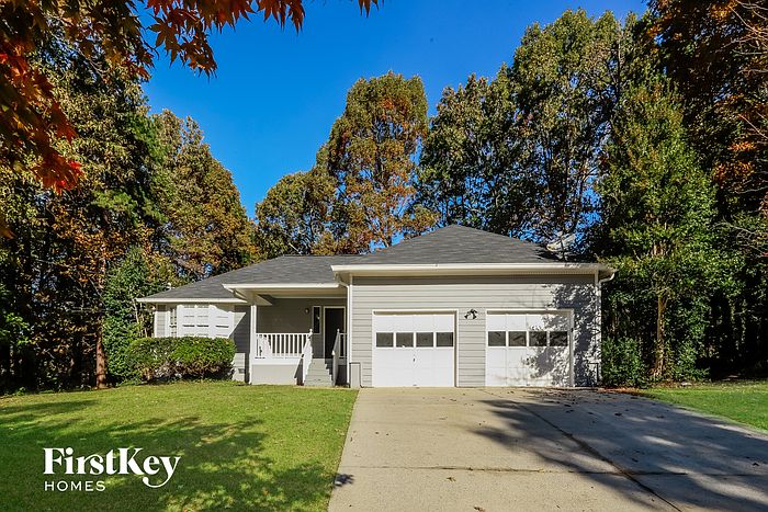 1st image of 629 Oak Moss Dr