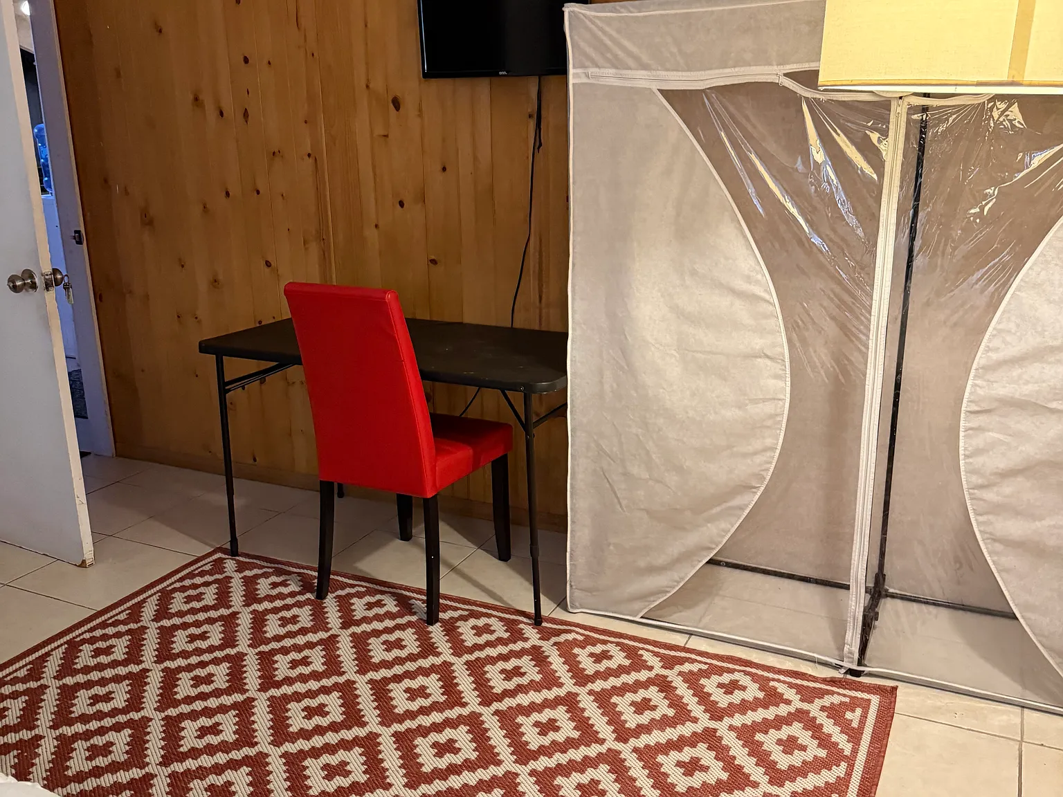 Studio, $1,300 — Photo 4