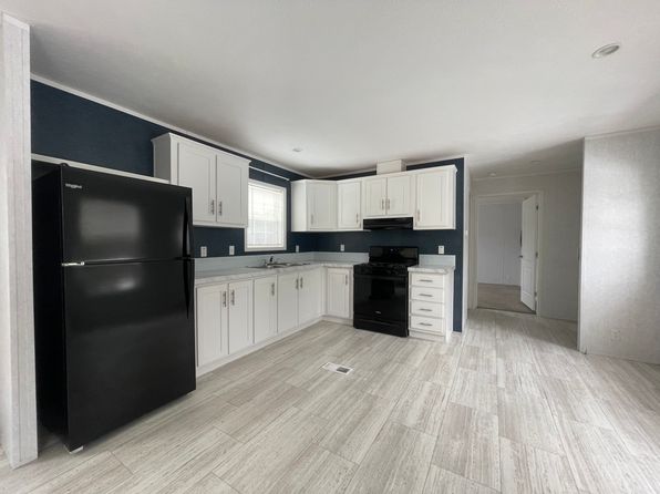 24 Suzanne Way